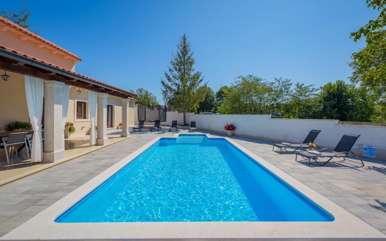 Villa Desapemani Žminj Exterior foto